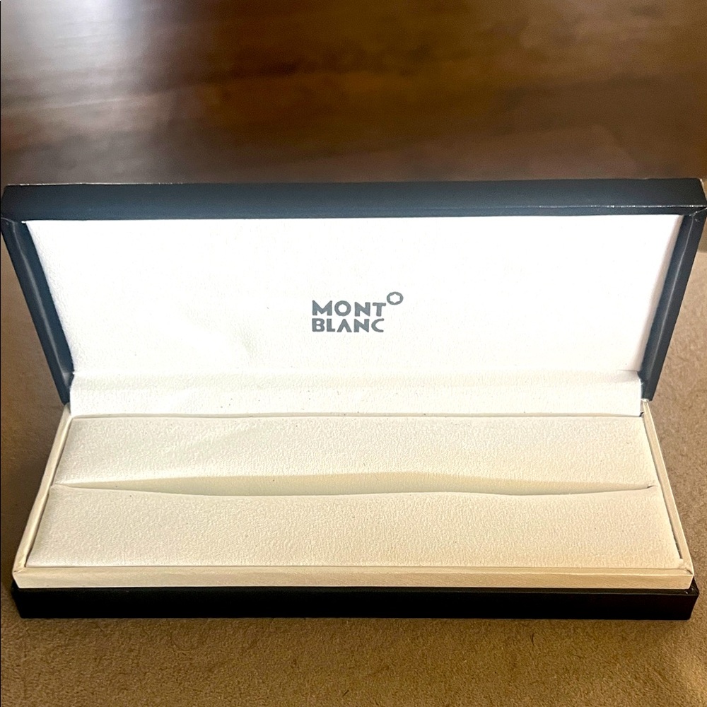 Montblanc Black And White Pen Box